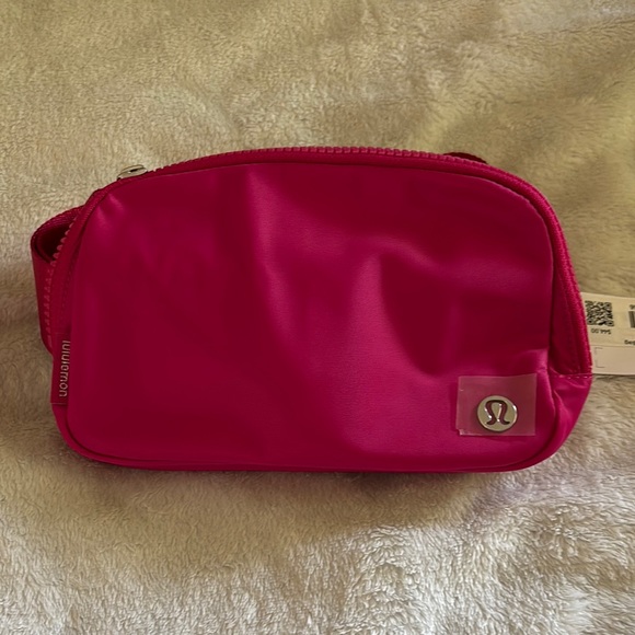 lululemon athletica Other - Lululemon Athletica Pink Belt Bag Sleek Design